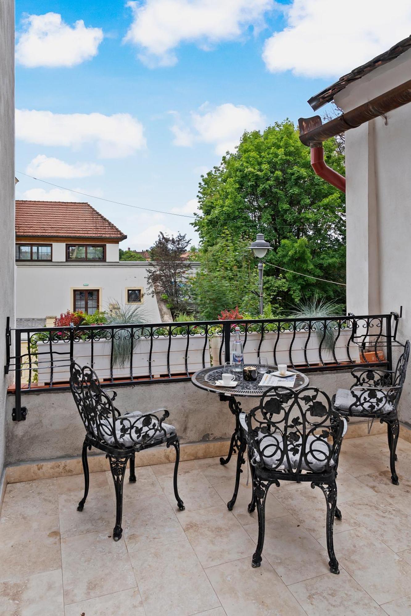 Gela'S Terrace Apartment Sibiu Exteriör bild